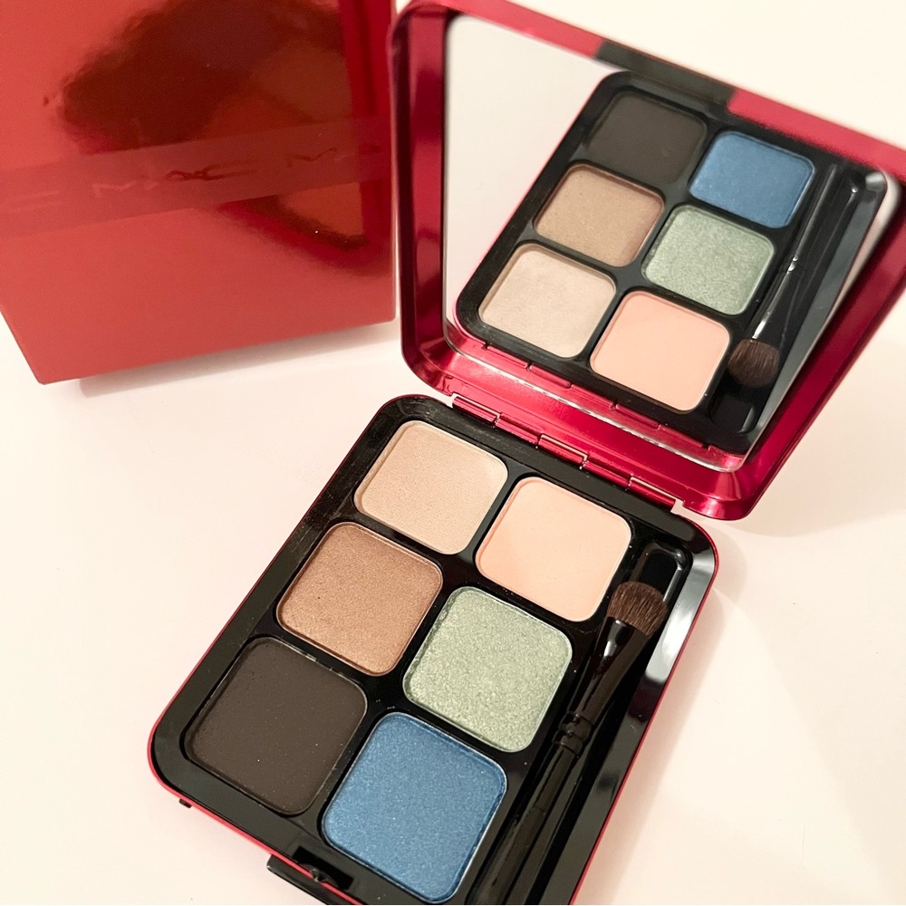 MAC Devoted Poppy Eyeshadow Palette – Limited Edition 6 Shades, with brush & Box - Picture 4 of 9